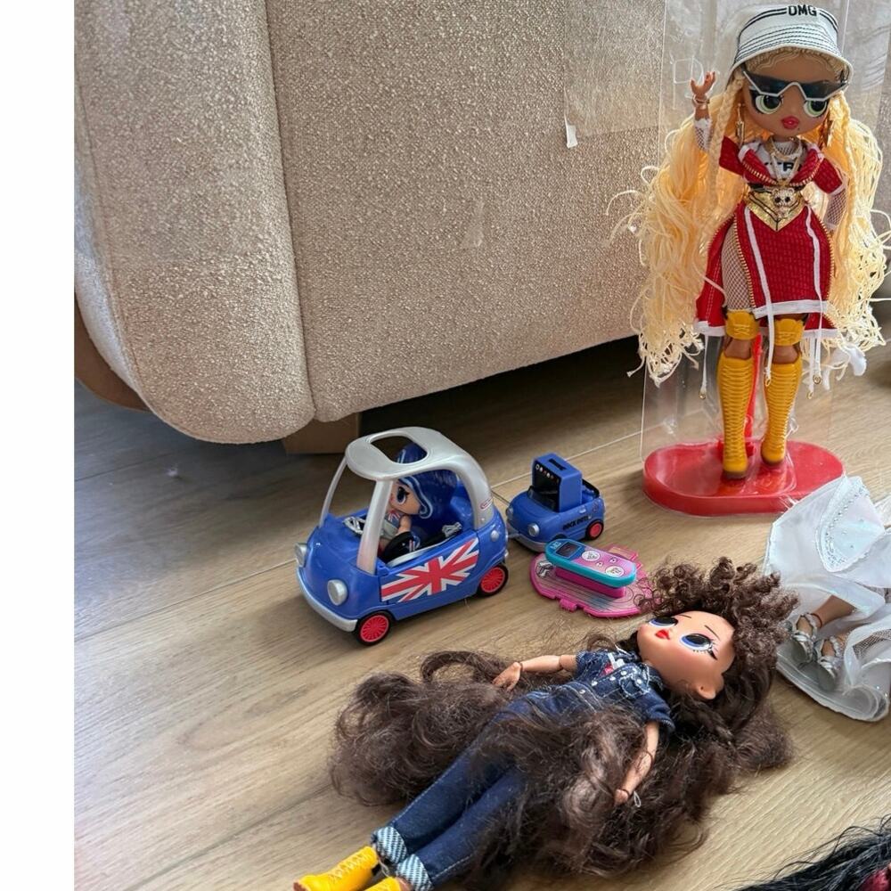 HUGE LOT of OMG LOL Dolls - 95 Dolls Babies Pets + Accessories - Picture 6 of 14